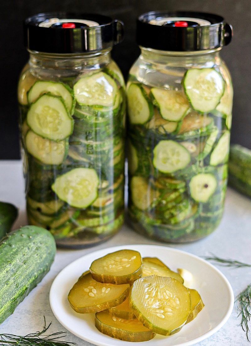 Fermented cucumbers in brine. These are sliced; whole cucumbers hold their crunch far better, which is the argument of this page
