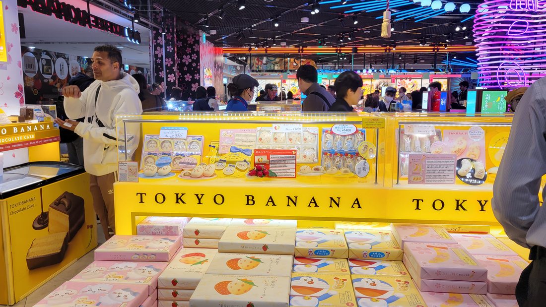 The Tokyo Banana counter