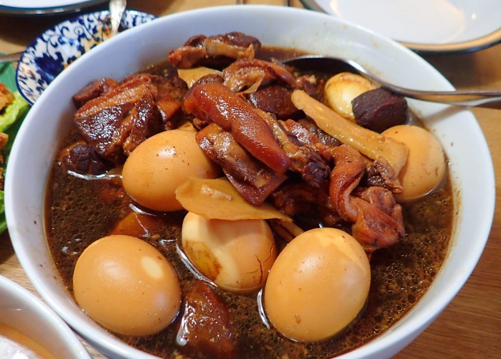 Cantonese Pork Trotters with Ginger and Vinegar
