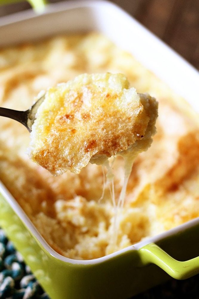 Paula Deen's Baked Garlic Cheese Grits