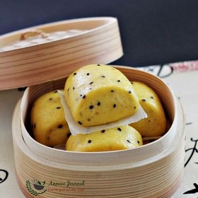 Pumpkin Mantou