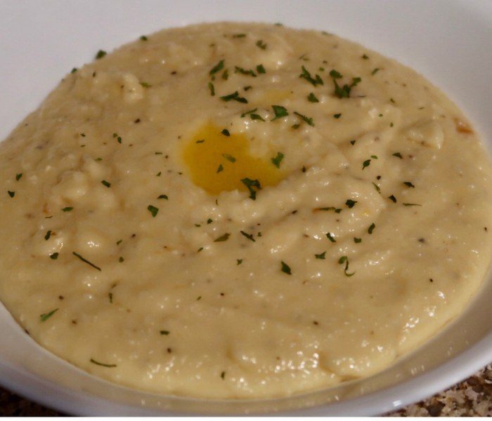 Smoked Gouda Grits