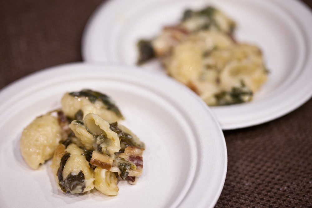 Spinach and Artichoke Mac and Cheese